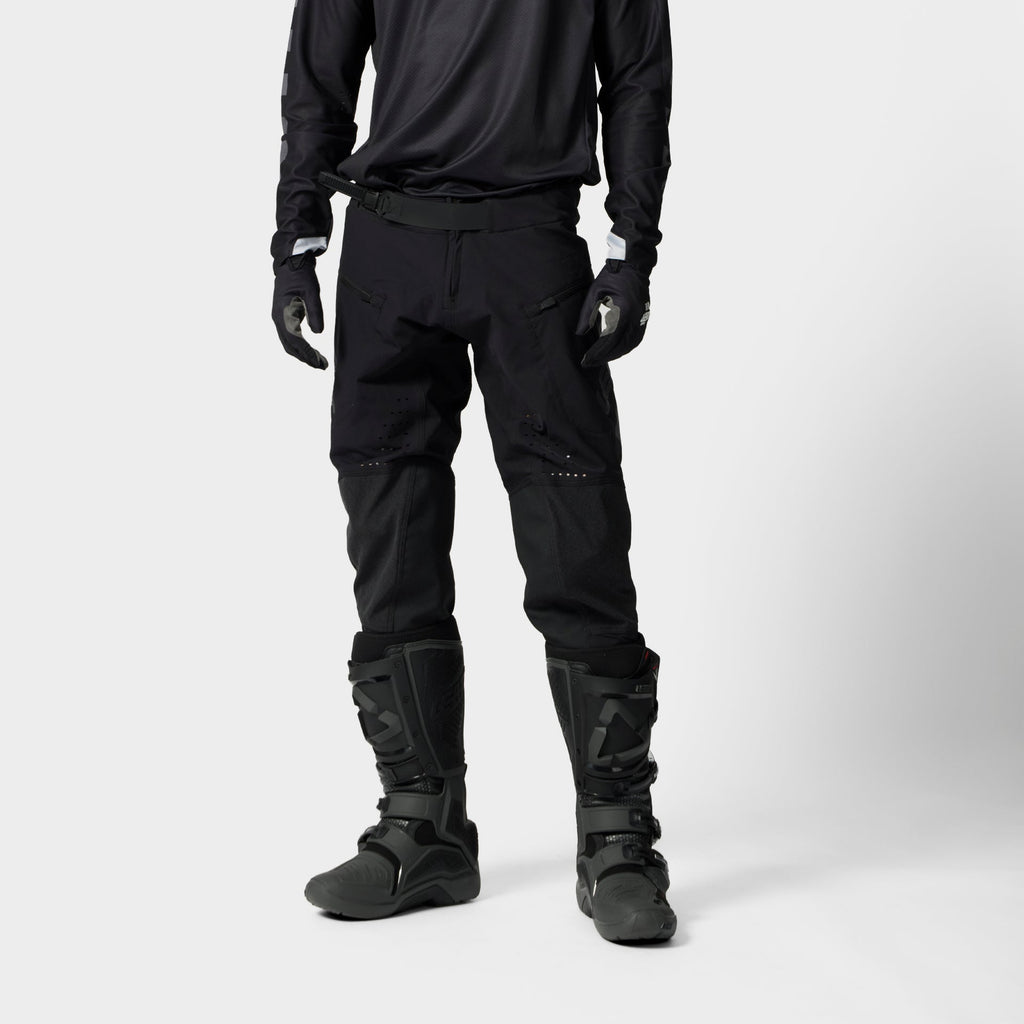 Leatt 5027000603 Moto 4.5 Enduro Pant Speed Black