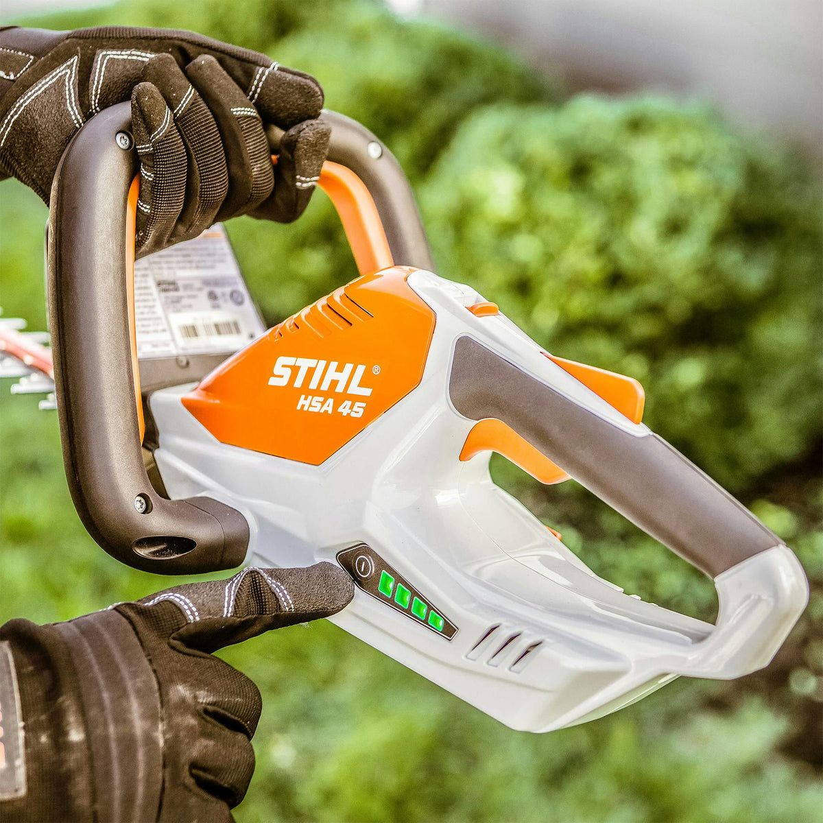 STIHL HSA 45 18V Integrated Battery Hedge Trimmer Kit HSA45